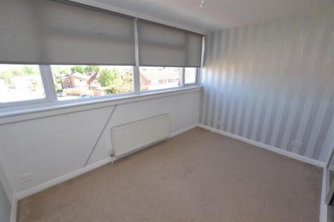 FRONT BEDROOM