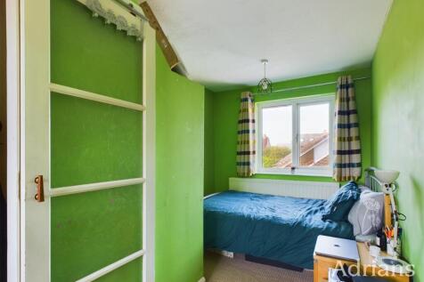 BEDROOM FIVE