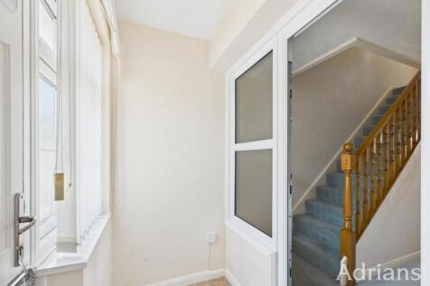 ENTRANCE PORCH