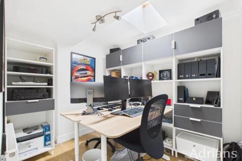 STUDY / PLAY ROOM