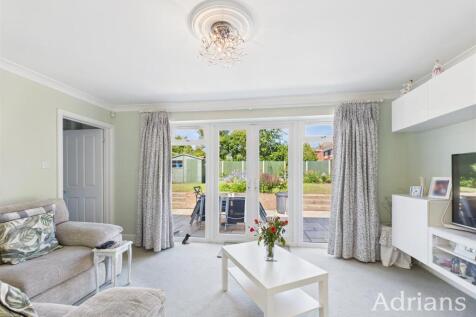ANNEX LIVING ROOM