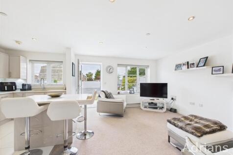 OPEN PLAN KITCHEN