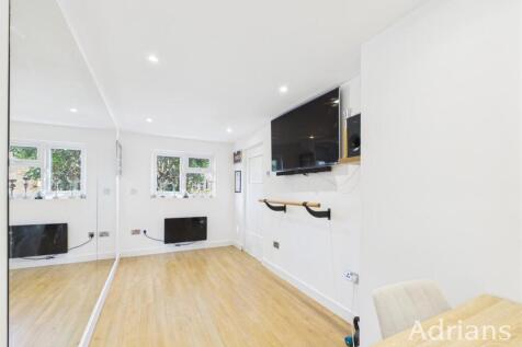 FURTHER ROOM