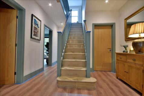 MAIN ENTRANCE HALL