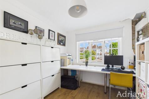 OFFICE / BEDROOM