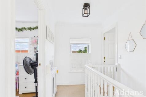 SECOND FLOOR LANDING