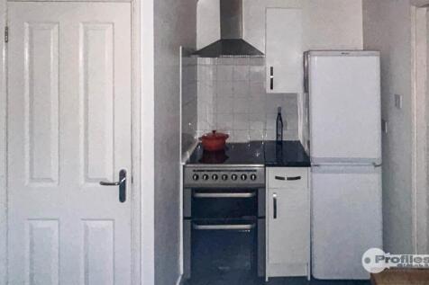 7 lundy kitchen.jpg