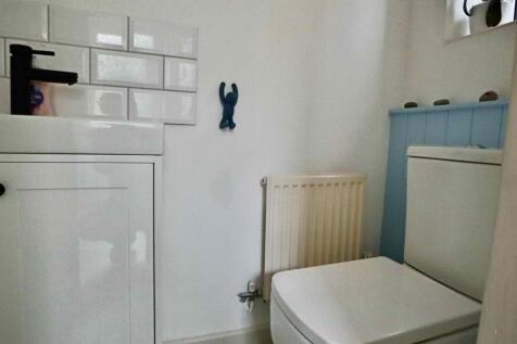 Guest Cloakroom