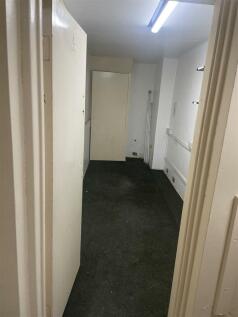 Downstairs Room 1.jpg