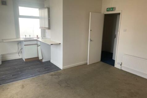 Upstairs Room 1.jpg
