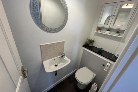CLOAKROOM/WC