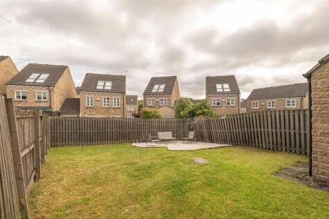 26 - 18 Long Hill Road HD2 1PJ.jpg