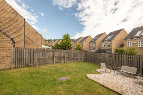 29 - 18 Long Hill Road HD2 1PJ.jpg