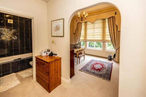 5aHRHudds-220525-1.jpg