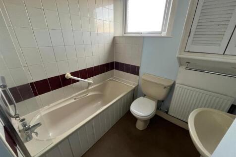 WhatsApp Image 2025-11-20 at 10.29.12_9620acc3.jpg