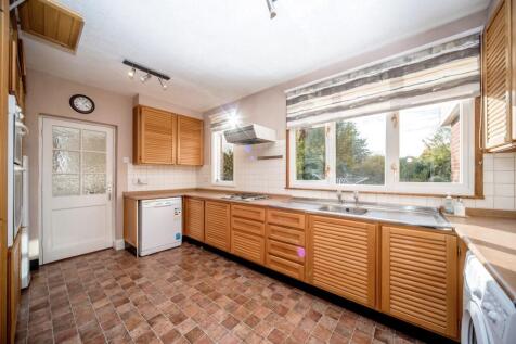 268 Kimbolton Road (