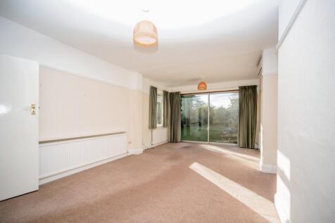 268 Kimbolton Road (