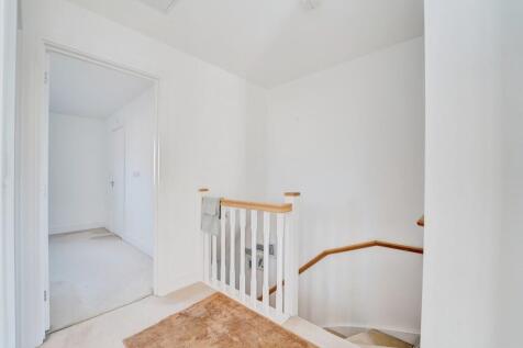 upstairslandingsh...