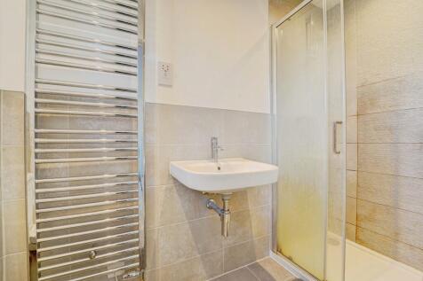 bedroom1ensuitesh...