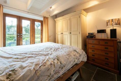 the Stable Bed.jpg