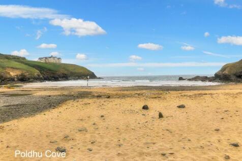Poldhu Cove