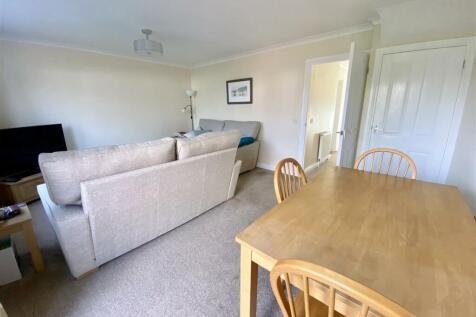Lounge dining room