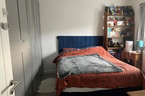 Bedroom 2.jpg