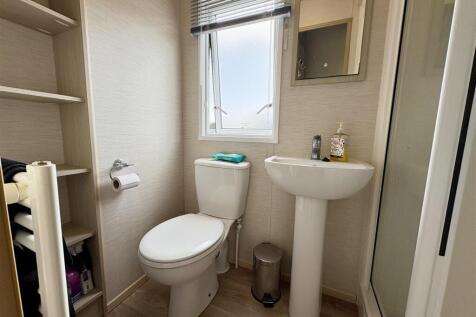Family Shower room
