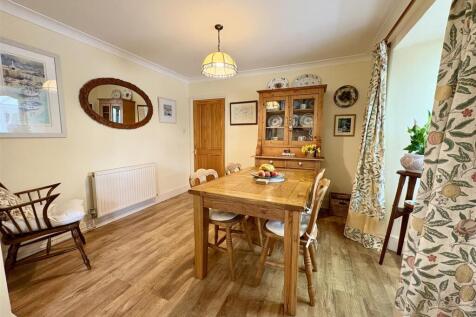 Breakfast Room