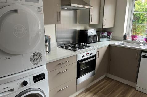 Kitchen 1.jpg