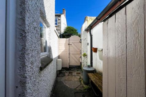 Rear Courtyard