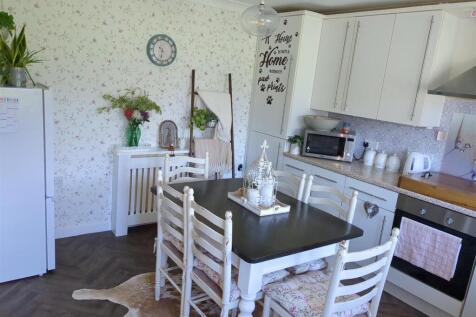 Kitchen Diner 4.jpg