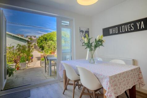 Dining Room out into garden