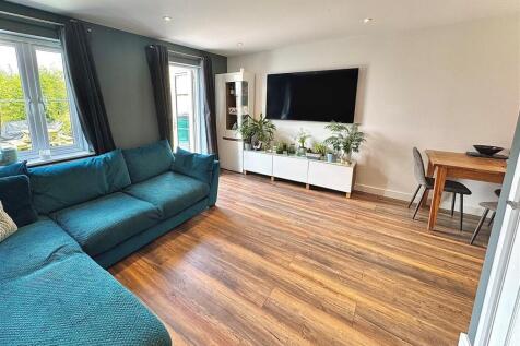 LivingRoom1.jpg