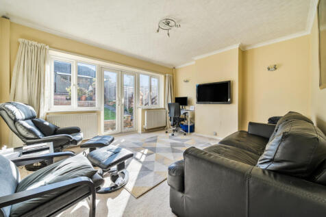 1371238-8-68fb5e3...