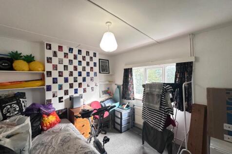front room downstairs.jpeg