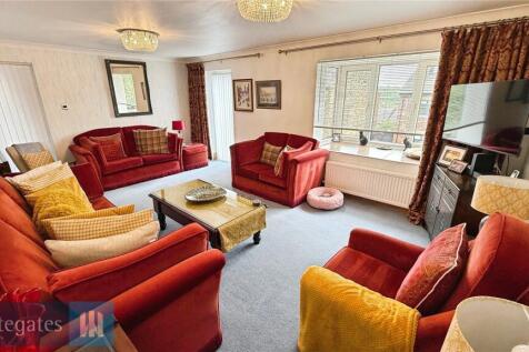 Spacious Lounge