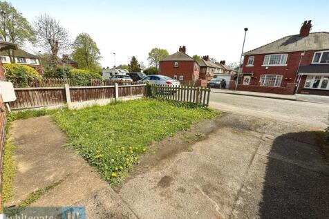 Parking &amp; Garden