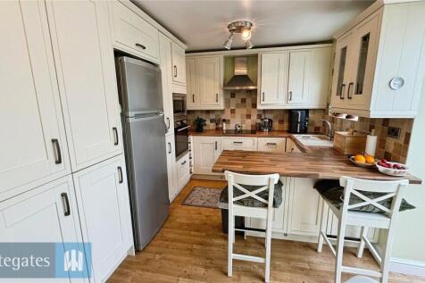 Fitted Kitchen