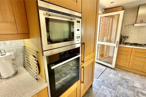 Oven