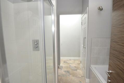 LUXURY EN-SUITE