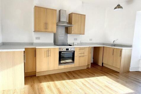 KITCHEN/DIING ROOM