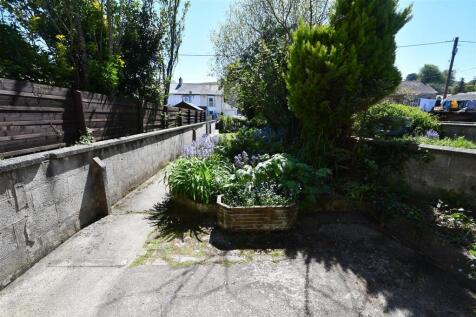 FRONT GARDENS