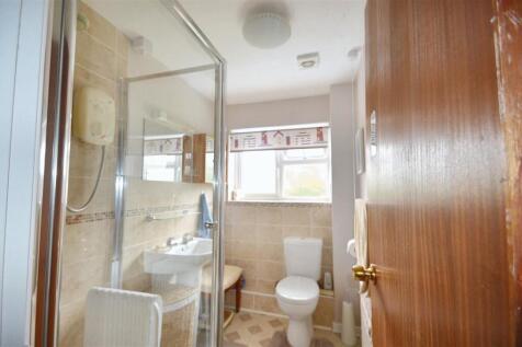 SHOWER ROOM/WC