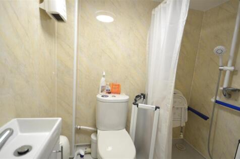 SHOWER/WET ROOM