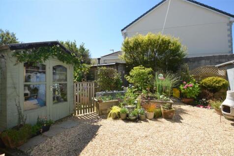 SUMMERHOUSE