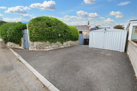 DETACHED GARAGE