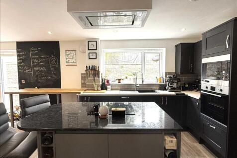 KITCHEN SECTION