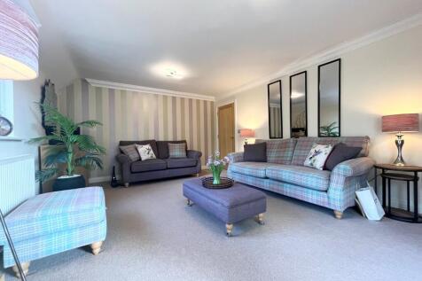 lounge 3