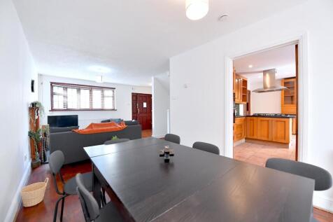 The current Diner to lounge